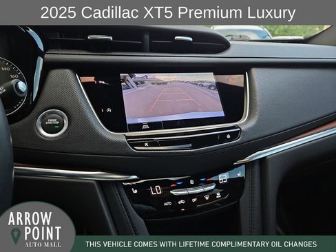 Used 2025 Cadillac XT5 Premium Luxury AWD/4WD image 24