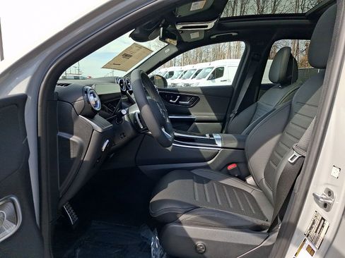 New 2026 Mercedes-Benz GLC 300 4MATIC image 9