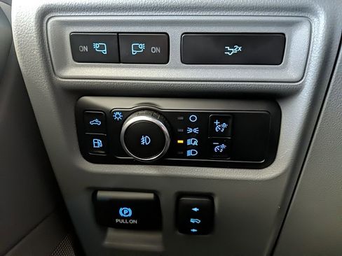 Certified 2024 Ford F150 Lariat image 26