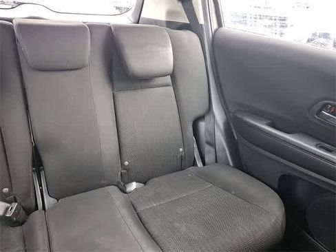 Used 2018 Honda HR-V LX image 15