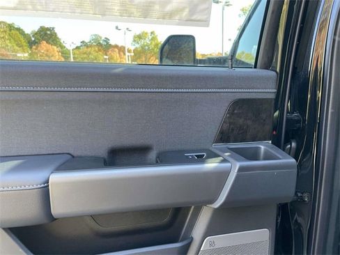 New 2025 Ford F250 Lariat w/ Lariat Ultimate Package image 25