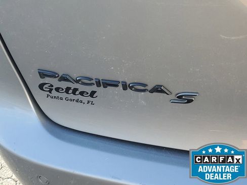 Used 2020 Chrysler Pacifica Touring w/ S Appearance Package image 42