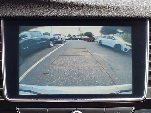 Used 2020 Buick Encore Preferred w/ Safety Package FWD image 10