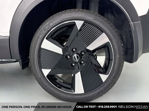 New 2026 Nissan Kicks SR w/ SR Premium Package FWD image 31