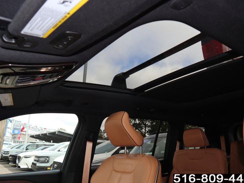 Used 2023 Jeep Grand Cherokee L Summit image 18