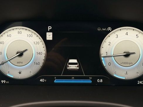 Used 2023 Hyundai Palisade Limited w/ Cargo Package image 17