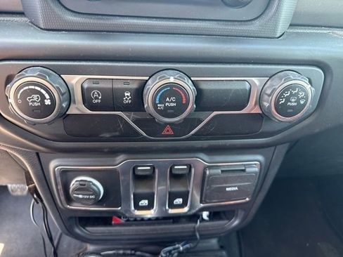 Used 2021 Jeep Wrangler Sport AWD/4WD image 14