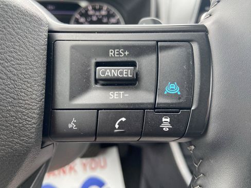 Used 2025 Nissan Rogue SV AWD/4WD image 26