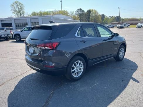 Used 2023 Chevrolet Equinox LT AWD/4WD image 4