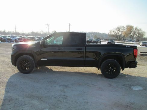 New 2026 GMC Sierra 1500 Elevation image 8