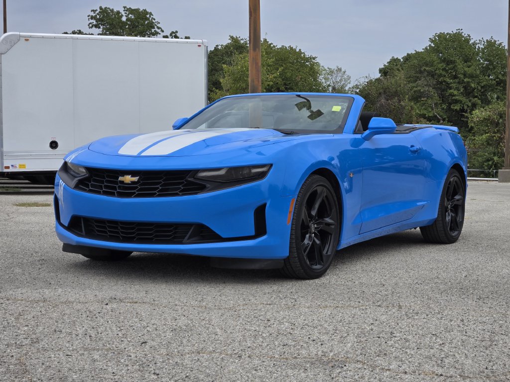 Used 2022 Chevrolet Camaro LT w/ Technology Package RWD image 3