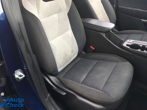 Used 2024 Chevrolet Trax LS w/ LS Convenience Package image 11