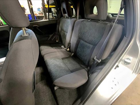 Used 2003 Toyota RAV4 2WD image 18