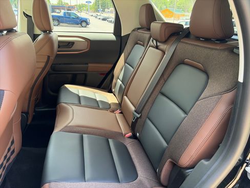 Used 2025 Ford Bronco Sport Outer Banks w/ Outer Banks Tech Package+ AWD/4WD image 11
