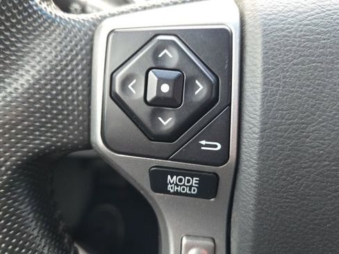 Used 2015 Toyota Tacoma 4x4 Double Cab image 14