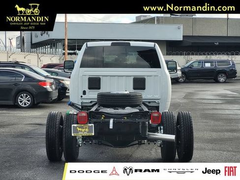 New 2026 RAM 5500 Tradesman AWD/4WD image 5
