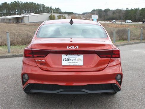 Used 2023 Kia Forte LXS w/ LXS Technology Package image 17