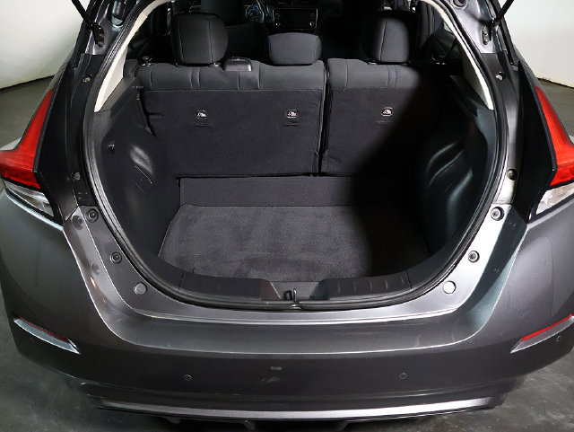 Used 2025 Nissan Leaf S FWD image 26