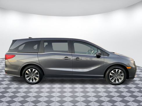 Used 2024 Honda Odyssey EX-L image 2