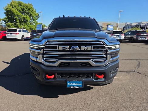 Used 2025 RAM 3500 Laramie AWD/4WD image 14