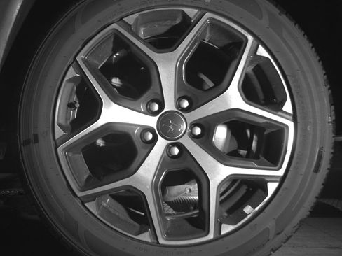 Used 2025 Jeep Compass Limited image 14