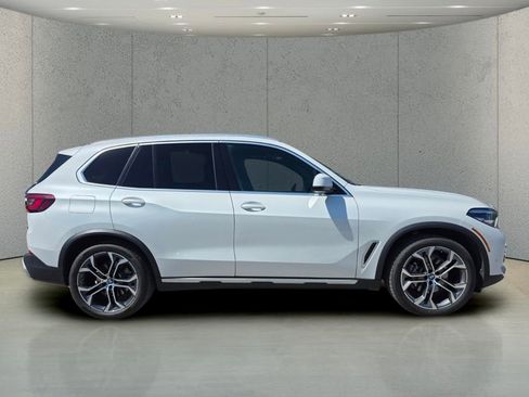 Used 2023 BMW X5 sDrive40i w/ Climate Comfort Package RWD image 2