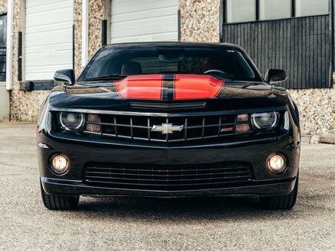 Used 2010 Chevrolet Camaro SS w/ LPO, Ground Effects Package RWD image 16