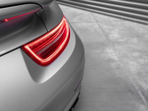 Certified 2014 Porsche 911 Turbo S image 33