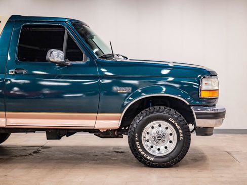 Used 1995 Ford Bronco XL AWD/4WD image 28