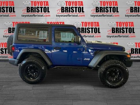 Used 2019 Jeep Wrangler Sport image 2
