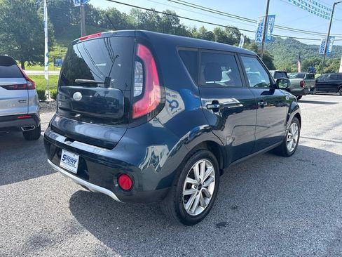Used 2018 Kia Soul + FWD image 6