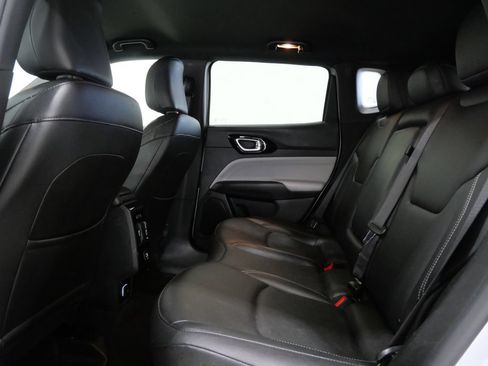 Used 2025 Jeep Compass Limited AWD/4WD image 23