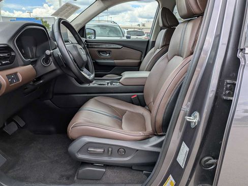 Certified 2024 Honda Pilot Elite image 14
