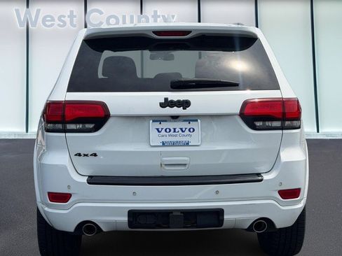 Used 2015 Jeep Grand Cherokee Altitude AWD/4WD image 6