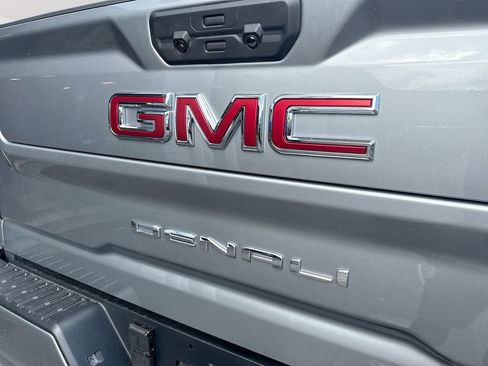 New 2026 GMC Sierra 2500 Denali w/ Denali Reserve Package AWD/4WD image 28