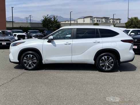 Certified 2026 Toyota Highlander XLE AWD/4WD image 40
