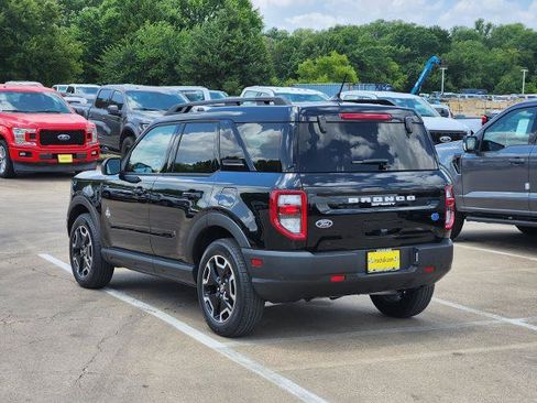 Certified 2023 Ford Bronco Sport Outer Banks w/ Tech Package AWD/4WD image 4