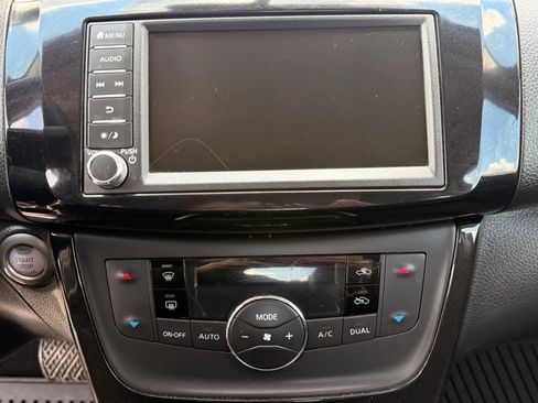 Used 2019 Nissan Sentra SL w/ Exterior Package FWD image 28