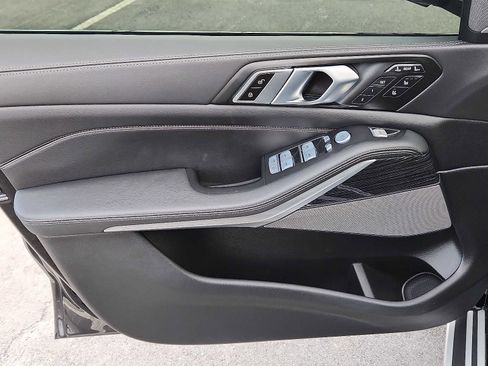 Certified 2023 BMW X7 xDrive40i w/ Executive Package image 12