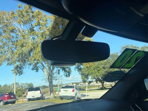 Used 2020 Jeep Grand Cherokee Altitude image 15