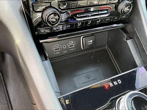 Used 2024 Jeep Grand Cherokee L Laredo w/ Luxury Tech Group I image 30