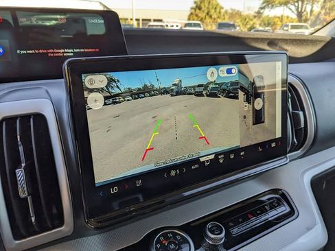 Certified 2025 Ford Expedition Active image 29