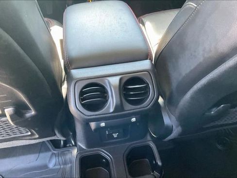 Used 2023 Jeep Gladiator Rubicon w/ LED Lighting Group AWD/4WD image 32