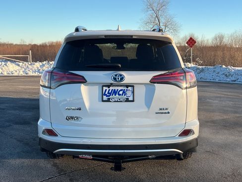 Used 2016 Toyota RAV4 XLE image 3