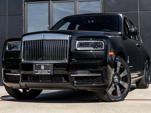 Used 2023 Rolls-Royce Cullinan image 1