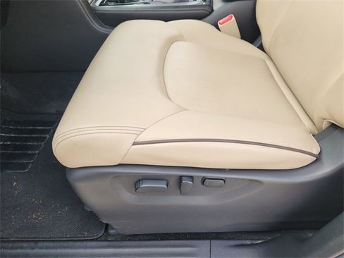 Used 2022 Nissan Armada SV w/ Cargo Package image 25