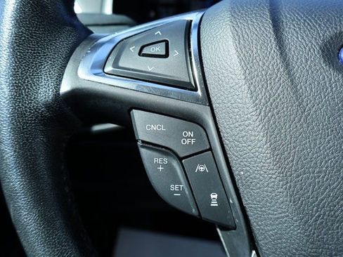 Used 2022 Ford Edge SEL image 13