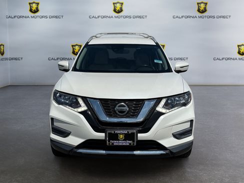 Used 2020 Nissan Rogue SV w/ Premium Package FWD image 6