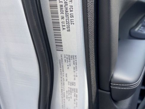 New 2026 Jeep Grand Cherokee Laredo X AWD/4WD image 44