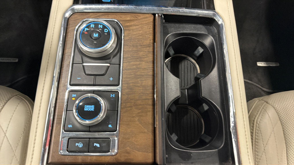 Used 2019 Ford Expedition Platinum AWD/4WD image 26